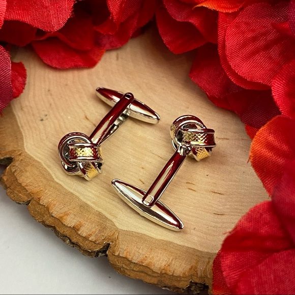 ‘Tying the Knot’ Silver and Gold Knotted Cufflinks - Picture 11 of 16